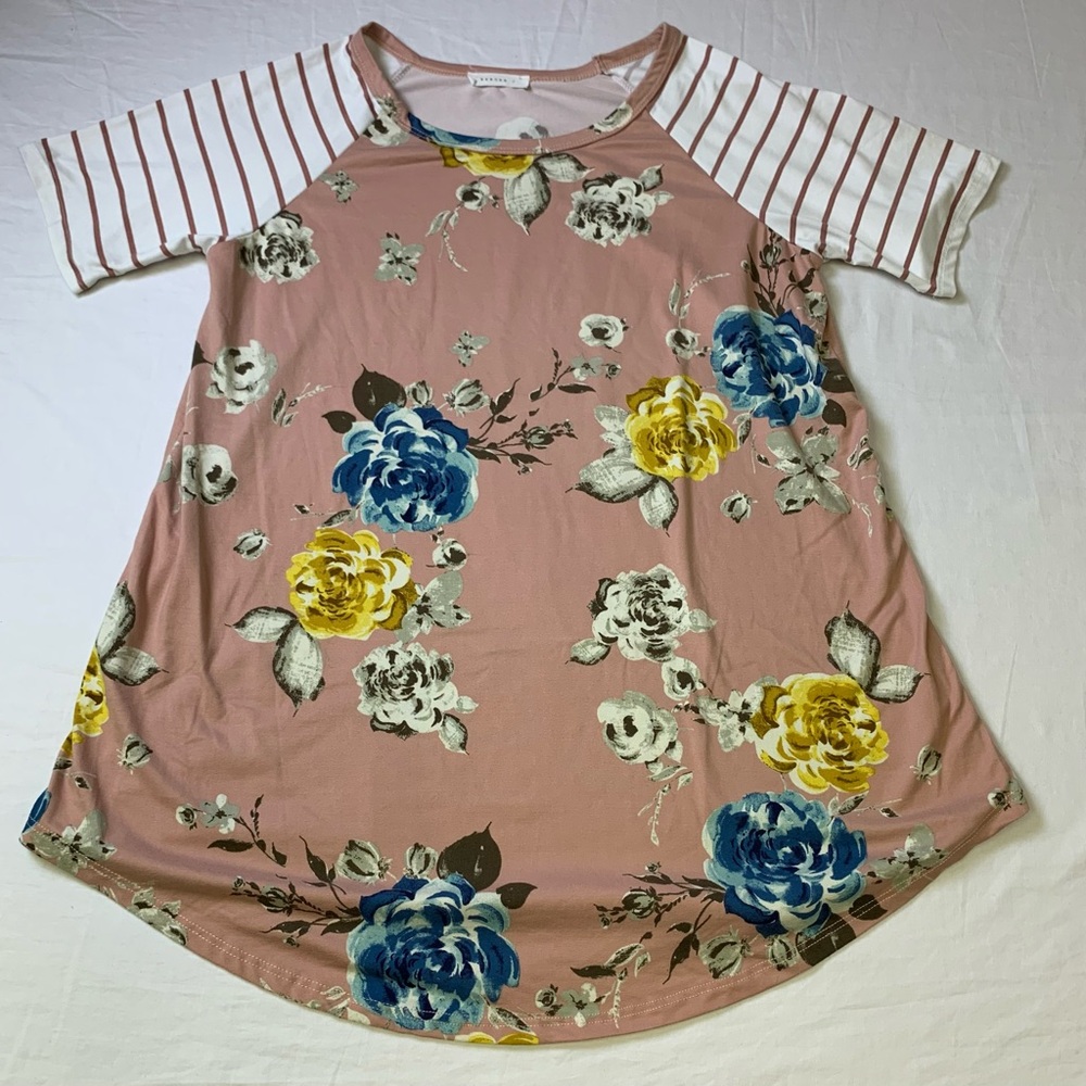 Reborn J Floral Women's Top - Pink and White